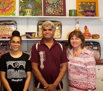 Group shot of staff from Waltja Tjutangku Palyapayi