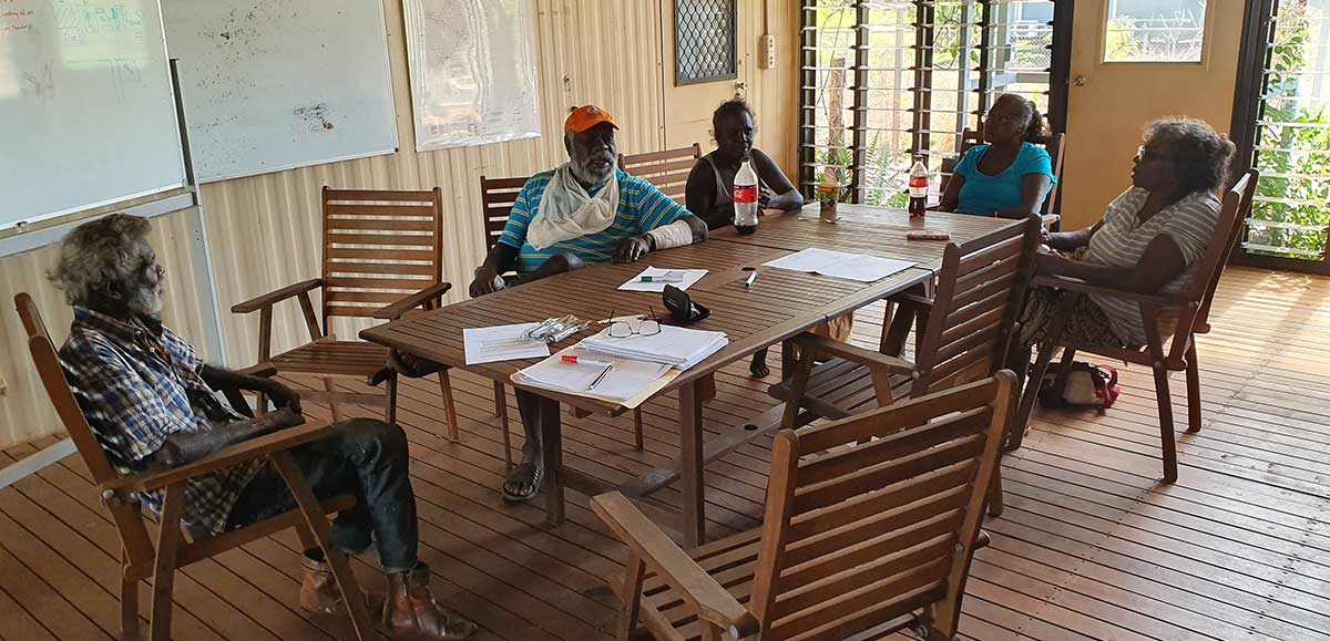 Members of Bulungkunum Corporation in Ramingining in a meeting