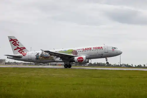 Inaugural AirAsia Bali flight touches down in Darwin