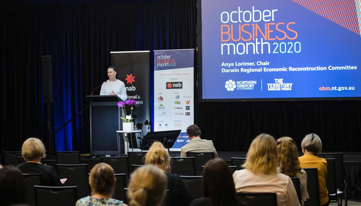 Anya Lorimer presenting at a OBM workshop in Darwin